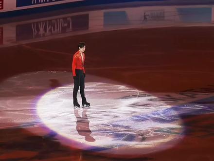 致敬!感谢cr:🍠每天都想睡大觉(重生版)(谢谢中国选手金博洋把向阳而生日出版带到4CC Gala表演滑的舞台上,真的很感动)#至此已成艺术 #中国 #表演滑 #金博洋 #向阳而生日出版