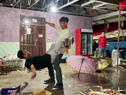 #高难度动作 #危险动作请勿模仿 缅甸科目三是什么意思!#缅甸
