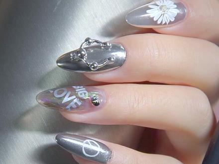 #GD权志龙 的粉丝应援甲来啦,这么酷的指甲谁不爱😎#美甲师蝶姐