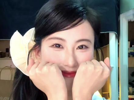 这期干货有点多,想画嘟嘟仿妆的赶紧码住!
#陈都灵 #仿妆不仿人 #妆教