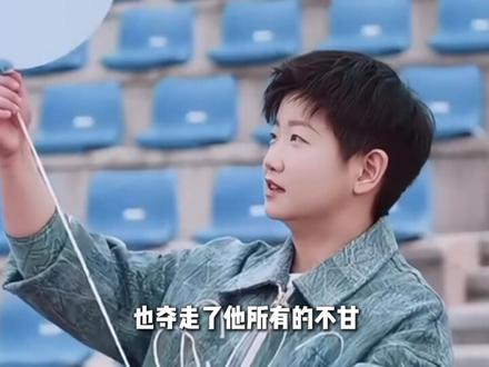 伦敦世乒赛决赛,孙颖莎在赛点主动提醒裁判对手的擦边球得分。 尽显大国格局#孙颖莎 #伦敦世乒赛 #国乒女队夺冠 #乒乓球 #国乒女团世乒赛冠军