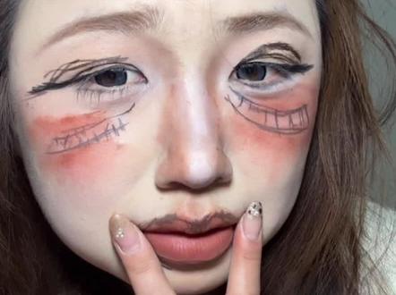 我严重怀疑豆包是精神小妹#00后的精神状态 #创作者中心 #创作灵感 #豆包教我化妆 #ai