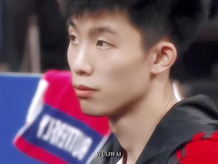 在那一刻,突然静默。
(军运会限定版)
#周恺