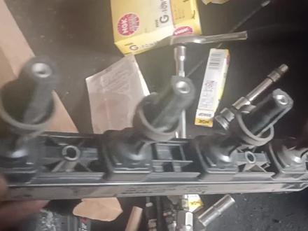 标致301发动机神灯点亮抖动维修,发动机漏油维修(咱们初六上班见 #修车 #汽修