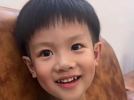 读得挺好,以后不要选了,雨来哦。#给阿嬷的情书 #潮汕童谣 #数螺歌 #十螺歌 #潮汕小孩