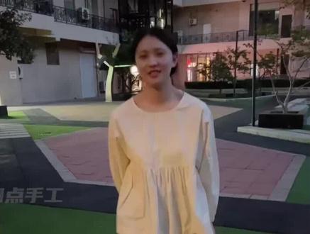 会发光的巨型蒲公英,完整版教程赶快收藏#扭扭棒 #扭扭棒教程 #一束花的仪式感 #礼物 #花灯