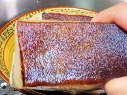 农村人喜欢冬至后做腌腊肉过年。临近了~风肉没有烟熏味,还酱香味十足、简单易做#在家做美食 #贵州年味 #风肉