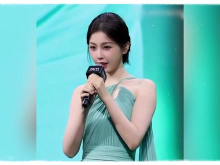 剧未播宣传先到,演唱会还开原唱,我不行了,欣欣小鱼你调查一下工作室吧#虞书欣 #虞书欣生日演唱会 #雨爱 #双轨 #抖音精选