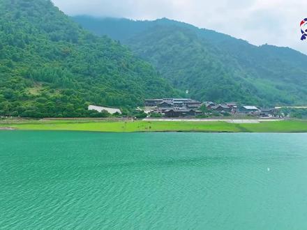 清凉平武 · 避暑胜地之白马王朗片区 20度的夏天 平武欢迎您 比曾家山更近 比青城山更凉快 2个半小时高速直达(部分素材来源:宇宽 智游平武)#秘境平武熊猫家园 #康养避暑 #避暑 #民宿 #中国深呼吸小城