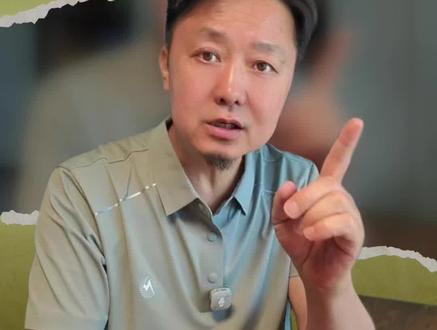 陪诊师月入过万? 别做梦了,90%的人干不过三个月。
陪诊师被吹成银发经济新风口,真相是:个体没单、平台抽成、没有复购、没有社保。
真正的钱在哪里?保险公司的就医绿通外包。
不做陪诊员,做TPA服务商——有底池、有背书、有复购。
#陪诊师 #银发经济 #保险 #副业 #养老产业