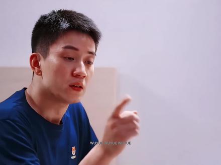 他俩好像在搞一种很新的“夫妻”模式?林陆骁“你可以抗争但没用”楼明冶“我妥协但我嘴硬”#他从火光中走来 #王子奇 #黄景瑜 次次抗争次次输#他从火光中走来现实意义