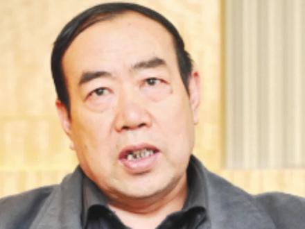 贾平凹能吊打路遥,靠的究竟是什么?