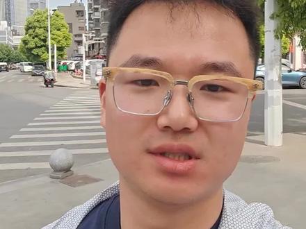 点瑞幸至少一半是冰,备注少冰味道又寡淡!各位怎么看?#瑞幸 #埃塞金烘