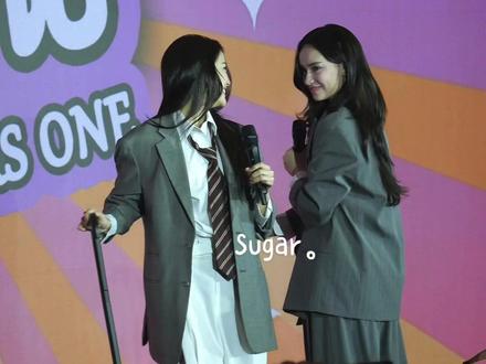 金凤🦙小猴子🐵夜上海~~下次梦一个旗袍
#ginnyjayna #ginny #jayna #ginnyjayna上海签售会 #泰星