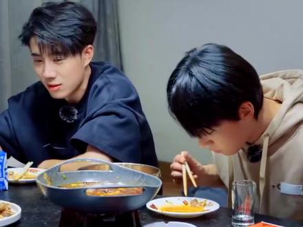 卓沅你是来学种白莲花。二刷看到这里,依然那么好笑#十个勤天