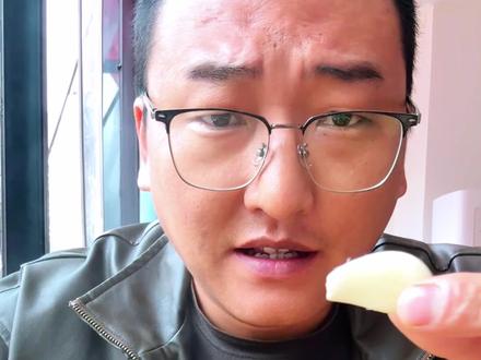 刘文祥麻辣汤 吃刘文祥麻辣烫必须加加香菜加辣加蒜,那叫吃的一个没#新版闲鱼 #神奇的闲鱼 #麻辣烫 #上闲鱼赚一笔
