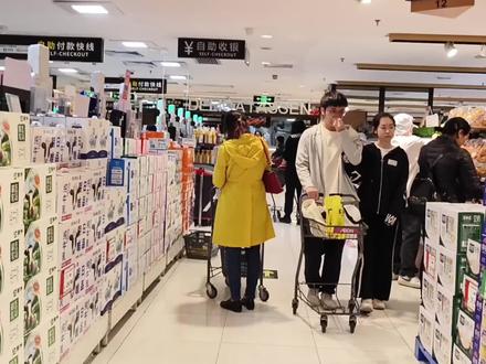 实拍日本人在广州开的超市,客流爆满,到底有何过人之处#逛超市 #广州实拍 #永旺超市