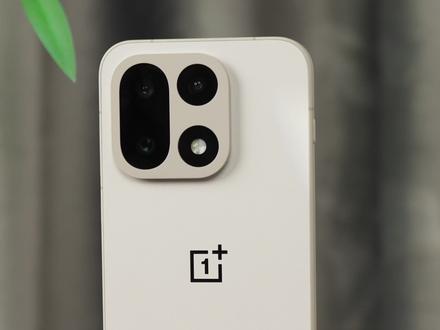 一加15「原色沙丘」的质感还是太权威了,信我!你们想买,一定要闭眼选「原色沙丘」#一加15