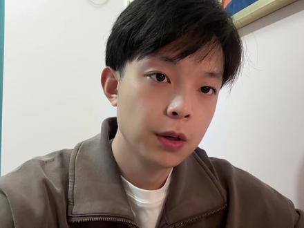 黄金最近为什么在跌? #黄金暴跌 #财经 #现在是买黄金的时机吗