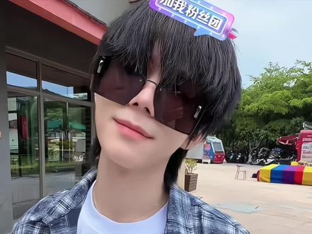 我真求你们了@何秋亊 #何秋亊 #何铮 #土豆🥔 #大大怪 #孟令辉