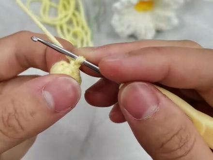 秘鲁水仙钩织教程来喽!赶紧学起来吧!#爱生活爱编织 #请给手艺人一个关注双击支持 #手工diy毛线编织 #我的手工作品 #零基础学钩针