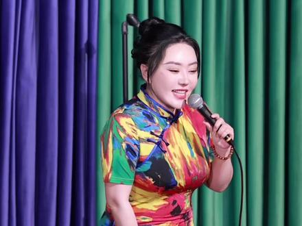 夫妻就该携手共度困难,咱先别管困难是怎么来的 #李波中式单口秀 #小剧场女王波波 #夫妻 #男女 #结婚