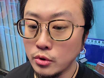 #哈尔滨大雪人原来是挖出来的 会不会化~那肯定会呀哈哈哈哈