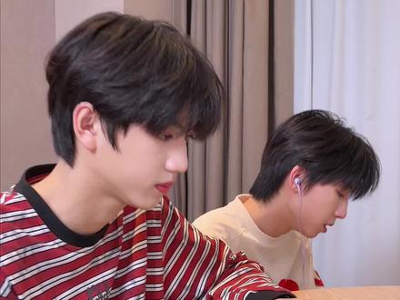 《听说你们最近“发”了》 #TF家族练习生 #TF四代发发NOW #发发NOW拜年舞挑战 #新年有礼了 #我的节日仪式感