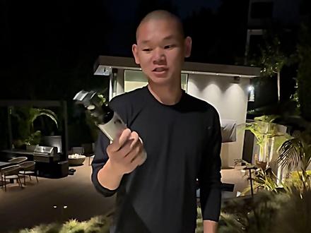 湖在国外骑行的秘密武器!!! #湖远行 #湖远行的环球梦 #湖远行的环球之旅 它——防熊喷雾!!!#国外 #记录生活