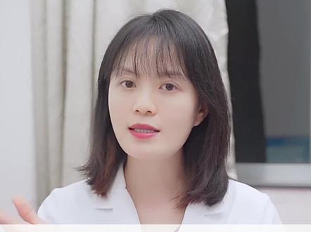 生活中难免磕磕碰碰,很容易就留下淤青和疤痕,感觉很难看,君姐教你一招,这样做你就不那么容易留疤了!#疤痕 #日常 #磕碰 #健康