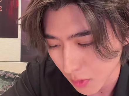 他说他快30了真的让我百感交集 有很多说不出来的感觉很难受#蔡徐坤 #蔡徐坤新专辑kun #KUN