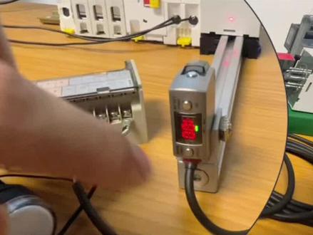 基恩士LR-ZB250AP激光传感器参数设置#零基础学电工 #plc培训 #电气自动化技术