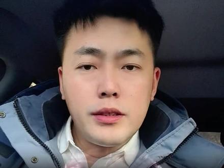 《芒果台赢麻了!张凌赫跨年走秀杀疯了!这含金量让全网循环到上头》#张凌赫 #张凌赫走秀 #跨年夜 #张凌赫云之羽 #湖南卫视跨年晚会