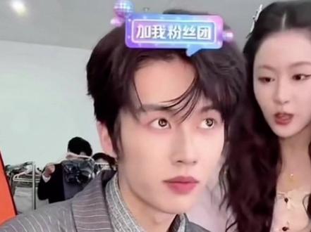 翟一莹刘宇航 CP互相关心对方真好#翟一莹 #刘宇航 #恋爱的感觉 #双人互动 #昼以继夜 定妆中@DOU+上热门 @DOU+小助手