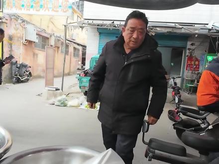 一句滑丸子,瞬间想家了!这感觉和爸爸当年带我赶集的时候一模一样!#滕州 #滕州美食 #丸子 #摆摊