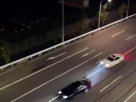 马路判官,大快人心#安全驾驶 #文明出行 #正义