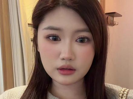 就突然被朋友夸变好看了呢~#显白发色#在家染发