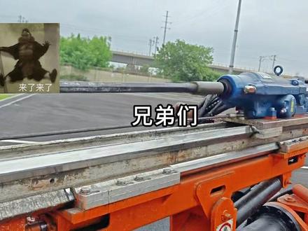 答应粉丝们的凿岩台车推进梁钢丝绳更换演示教程它来啦!今天手把手教你标准更换流程,新手也能一次学会!#凿岩台车掘进 #机械知识分享 #钢丝绳更换教程 #维修保养 #鑫通机械