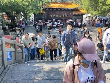 靠自己没有用,只能靠“神”了 #禅悟人生 #传统文化 #愿所求皆所愿 #弘法寺 #深圳