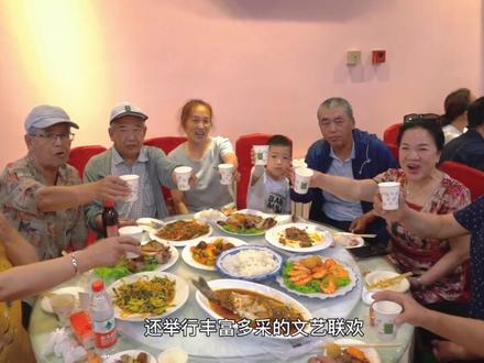 今天是穆斯林的传统节日--古尔邦节,我国穆斯林将古尔邦节又称“忠孝节”。现已成为中国信仰伊斯兰教的10个少数民族节日之一。#古尔邦节 快乐! #回族 #六顺园