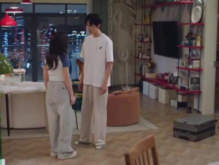 #星光大赏 #狙击蝴蝶 李雾不敢出国和姐姐分开是有原因的😂,前有陈鑫海,后有陈靖可#陈妍希周柯宇