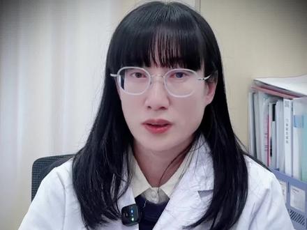 尿里泡沫多,到底是正常的,还是肾出了问题?三个方法帮你分清楚#抖出健康知识宝藏 #新年囤点专业货 #复工健康指南 #泡沫尿 #医学科普