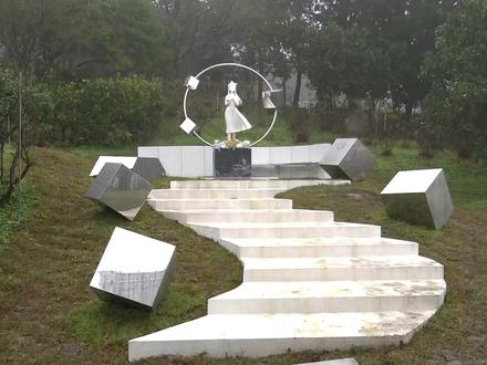 【全程直击】大S雕像仪式落幕!小S鞠躬致意 具俊晔坚守到最后 #大s #小s