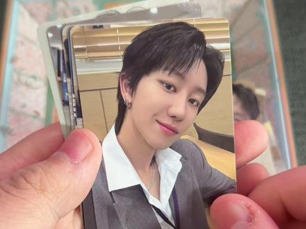 SEVENTEEN克拉岛回忆录可指定成员!固配也可单买哦! #SEVENTEEN #小卡 #克拉岛 #权顺荣 #徐明浩 @DOU+上热门 @DOU+小助手