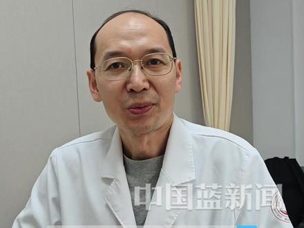 暑假去水上乐园游泳后,可能会带回来:传染性软疣和糜烂型脚气。请大家一定注意个人卫生!