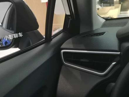 点赞收藏自动驻车如何使用?一汽丰田卡罗拉锐放功能讲解教程(九)#用车技巧 #自动驻车怎么用 #自动驻车功能 #自动驻车功能怎么使用 #一汽丰田锐放功能讲解教程 #锐放配置介绍 #锐放车机功能使用方法 #卡罗拉锐放功能使用说明