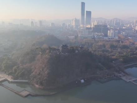 1204年三月,辛弃疾被派到镇江做知府 #永遇乐京口北固亭怀古 #辛弃疾 #镇江北固山 #樊登读书 #辛弃疾传
