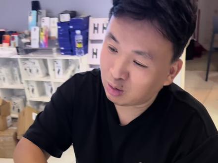 高换成绩出来了,中考也考完了。勇哥店也热闹起来了。#苹果手机置换店 #当面验机更放心 #苹果维修店