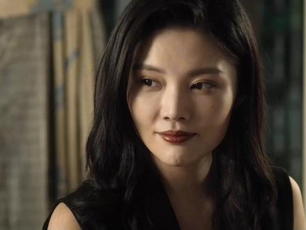 漂亮的女人千万不要惹 不然你一定后悔#老板娘2徐冬冬大嫂再归来 #电影老板娘2无间潜行