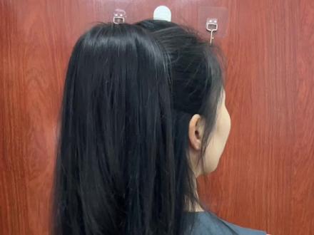 谁扎谁好看的半扎发,学会了吗? 简单半扎发#新手小白也能轻松上手扎发 #半扎发型 #半扎发教程简单 #半扎发高马尾 #半扎发抓夹